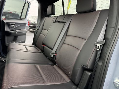 Used 2023 Honda Ridgeline Black Edition image 17