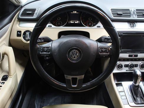 Used 2013 Volkswagen CC Sport FWD image 14
