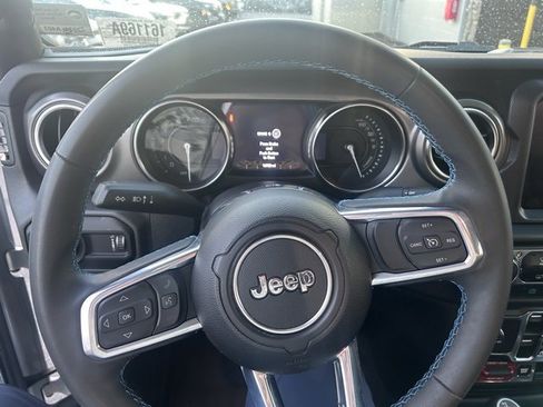 Used 2023 Jeep Wrangler Unlimited Rubicon 4xe image 16