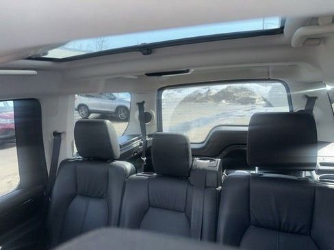 Used 2016 Land Rover LR4 HSE LUX image 11