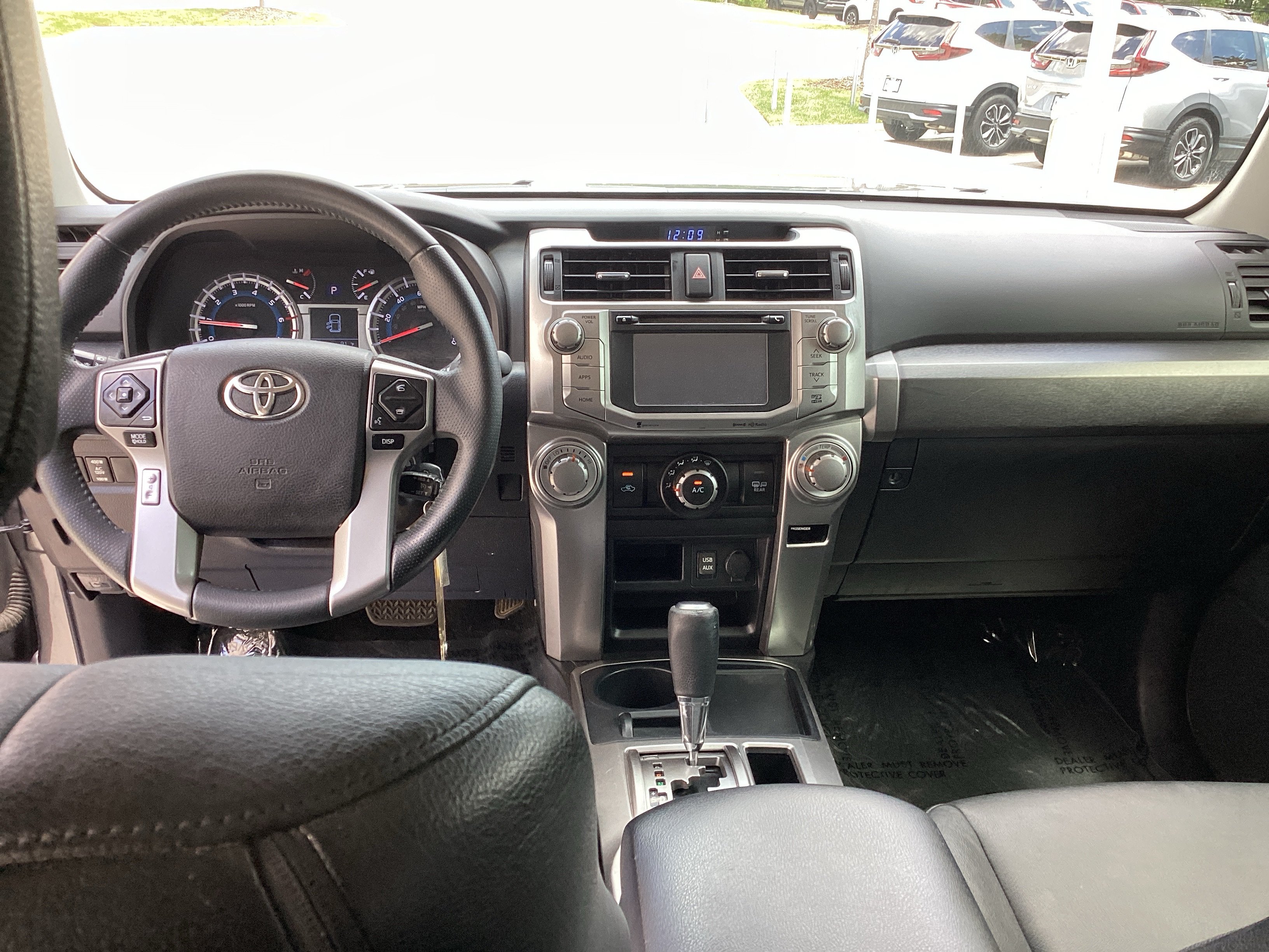 Used 2016 Toyota 4Runner SR5 RWD image 32
