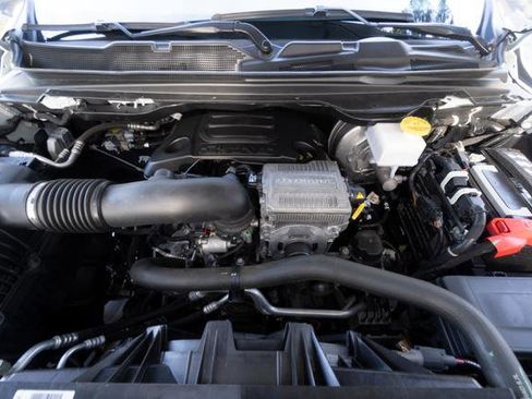 Used 2024 RAM 1500 Limited image 11