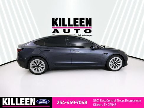 Used 2023 Tesla Model 3 Standard Range RWD image 9