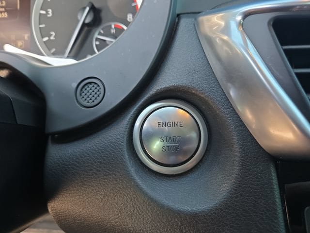 Used 2019 INFINITI QX30 AWD image 28