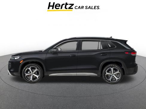 Used 2026 Volkswagen Tiguan SE AWD/4WD image 3