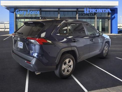 Used 2025 Toyota RAV4 XLE AWD/4WD image 2