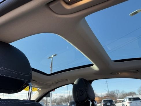 Used 2015 Mercedes-Benz C 300 4MATIC Sedan image 26