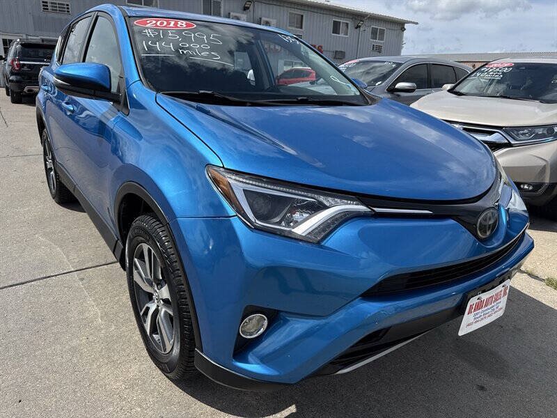 Used 2018 Toyota RAV4 XLE w/ Carpet Mat Package FWD image 11