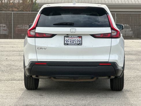 Used 2023 Honda CR-V LX image 5