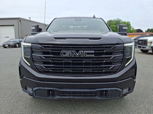 Used 2023 GMC Sierra 1500 Elevation w/ Preferred Package AWD/4WD image 2