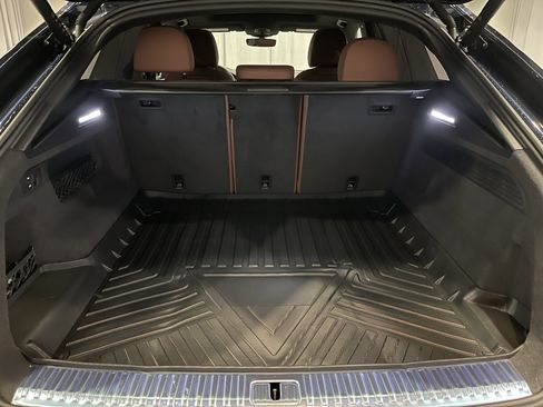 Used 2025 Audi Q8 Premium Plus image 27