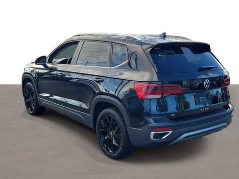 Certified 2023 Volkswagen Taos SE w/ Panoramic Sunroof Package FWD image 3