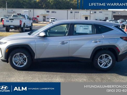 New 2026 Hyundai Tucson SE image 11