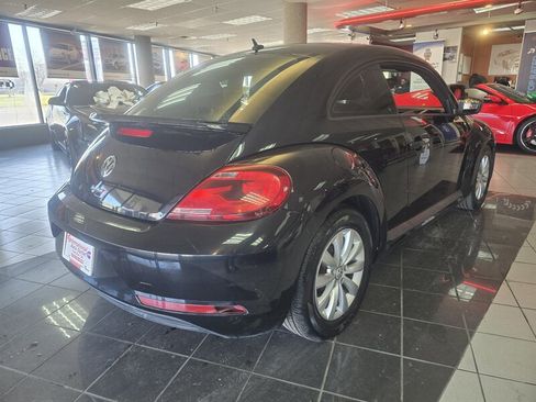 Used 2018 Volkswagen Beetle 2.0T Coast image 4