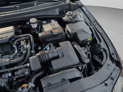 New 2026 Hyundai Elantra SEL Sport Premium image 17