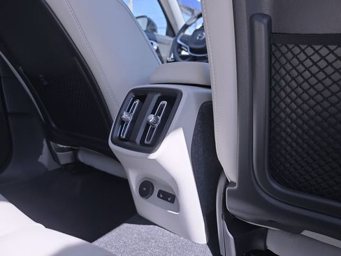 New 2026 Volvo XC40 B5 Plus w/ Protection Package Premier image 9