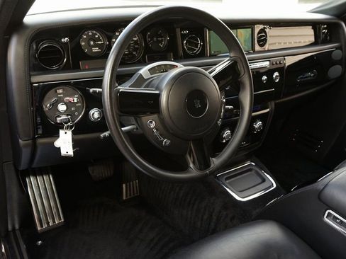 Used 2013 Rolls-Royce Phantom Sedan image 9