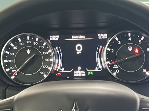 Used 2021 Maserati Ghibli RWD image 27