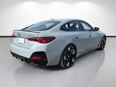 New 2026 BMW M440i w/ Premium Package image 3