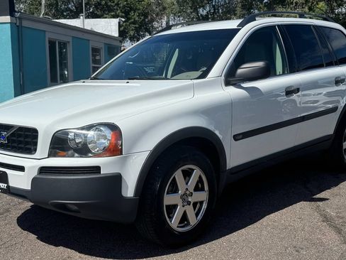 Used 2005 Volvo XC90 2.5T AWD/4WD image 6