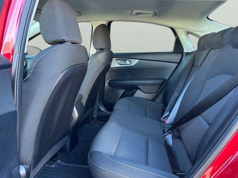 Used 2019 Kia Forte LXS image 5