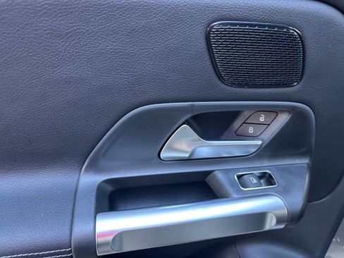 New 2026 Mercedes-Benz GLB 250 4MATIC image 11