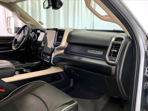 Used 2022 RAM 3500 Laramie image 28