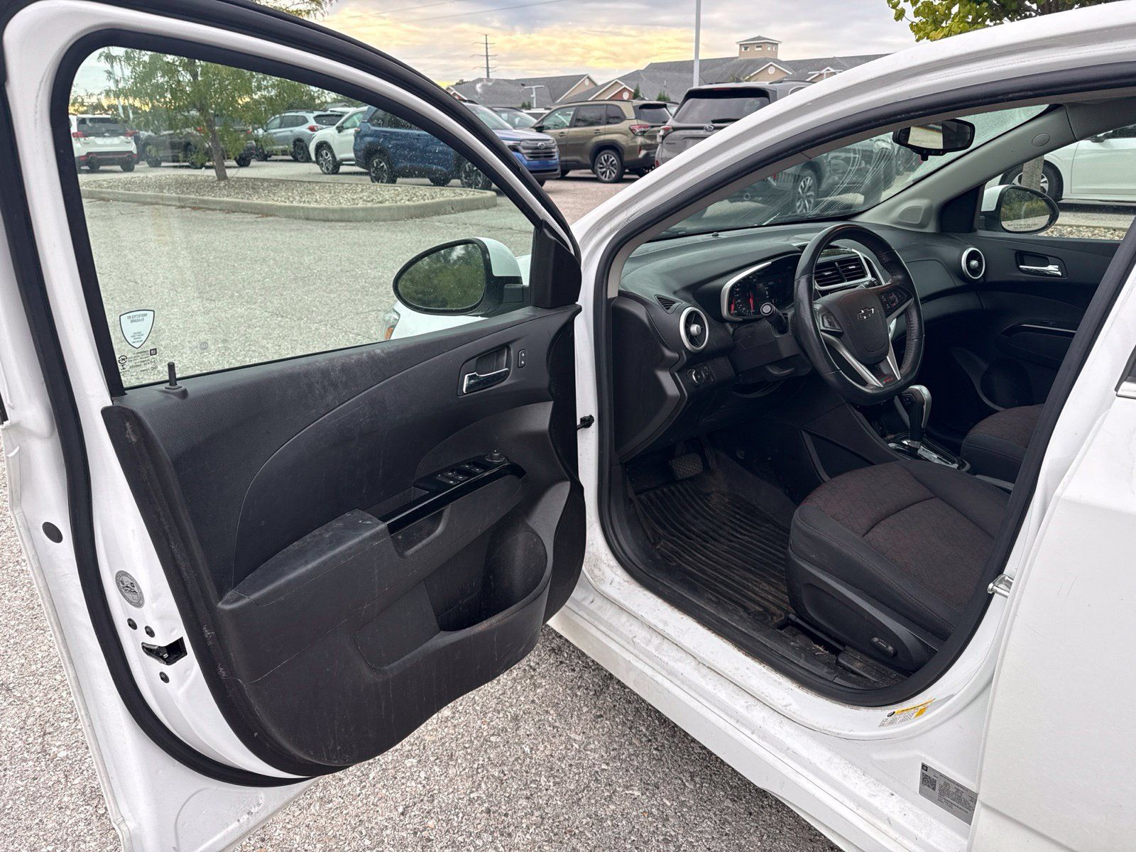 Used 2019 Chevrolet Sonic LT w/ Convenience Package FWD image 13