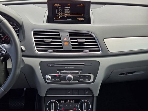 Used 2018 Audi Q3 2.0T Premium image 23