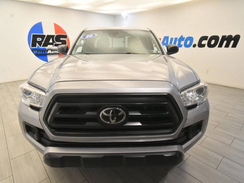 Used 2020 Toyota Tacoma SR w/ SX Package AWD/4WD image 8