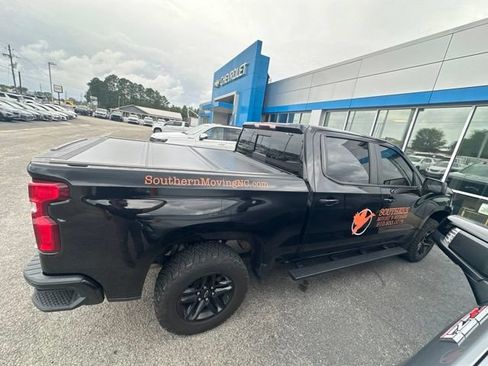 Used 2021 Chevrolet Silverado 1500 LT Trail Boss w/ Convenience Package II AWD/4WD image 7