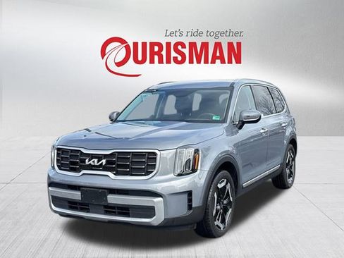 Used 2023 Kia Telluride S image 1