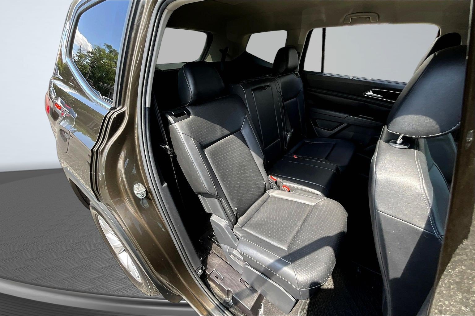 Used 2019 Volkswagen Atlas SE w/ Towing Package FWD image 22