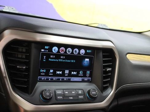 Used 2019 GMC Acadia Denali w/ GMC Pro Grade Package AWD/4WD image 19