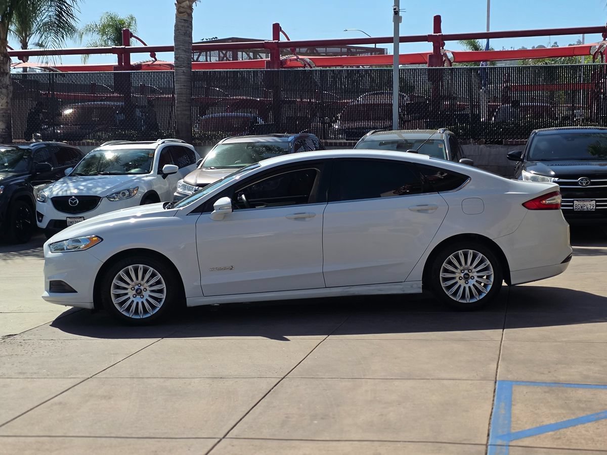 Used 2015 Ford Fusion SE FWD image 10