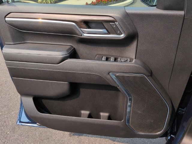 Used 2023 Chevrolet Silverado 1500 RST AWD/4WD image 24