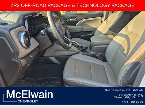 Used 2025 Chevrolet Colorado ZR2 w/ Technology Package AWD/4WD image 18