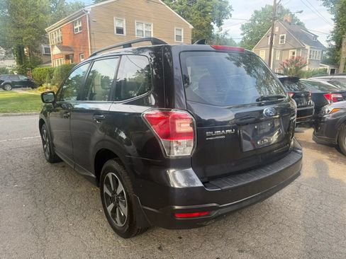 Used 2017 Subaru Forester 2.5i w/ Alloy Wheel Package AWD/4WD image 6