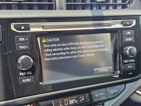Used 2016 Toyota Prius C Two FWD image 26