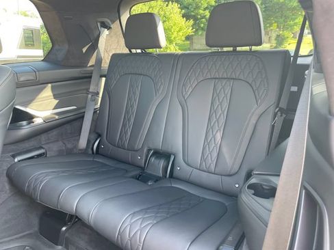 Used 2025 BMW X7 M60i AWD/4WD image 71