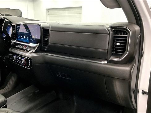 Used 2024 Chevrolet Silverado 3500 LTZ AWD/4WD image 37