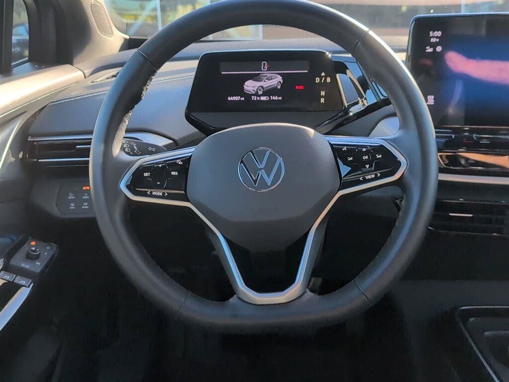 Used 2023 Volkswagen ID.4 Pro S Plus AWD/4WD image 10