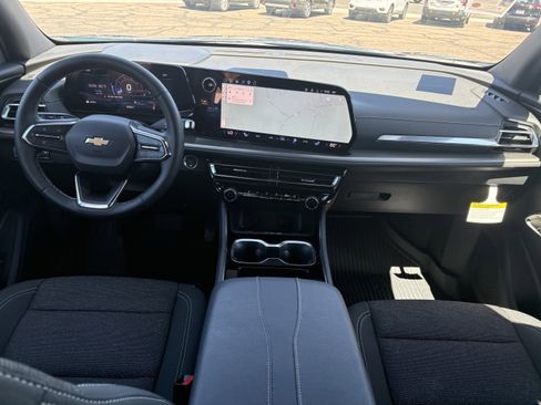 Used 2026 Chevrolet Traverse LT w/ Driver Confidence Package FWD image 15