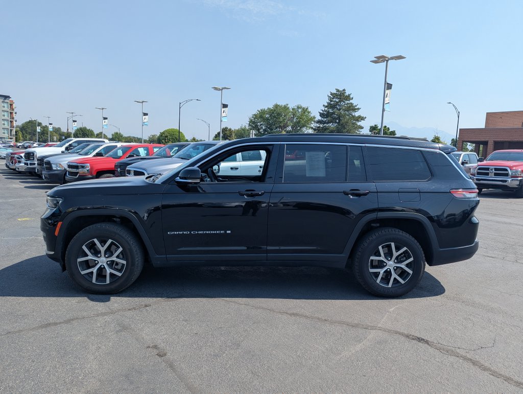 Used 2024 Jeep Grand Cherokee L Limited w/ Luxury Tech Group II AWD/4WD image 8