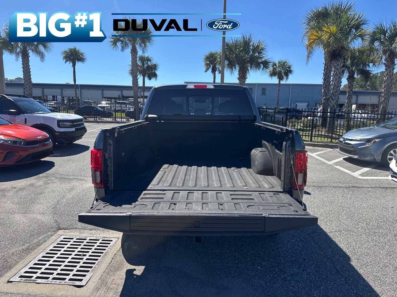 Used 2019 Ford F150 Lariat w/ Equipment Group 502A Luxury AWD/4WD image 5