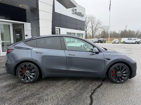 Used 2022 Tesla Model Y Performance AWD/4WD image 9