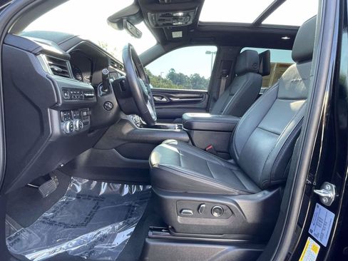 Used 2024 GMC Yukon XL Denali w/ Denali Reserve Package AWD/4WD image 19