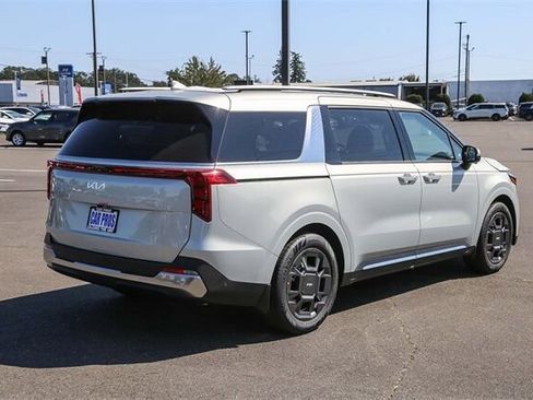 New 2026 Kia Carnival SX image 8