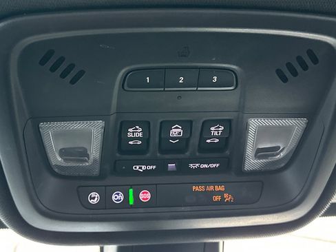 Used 2023 Chevrolet Traverse RS w/ LPO, Cargo Package AWD/4WD image 24