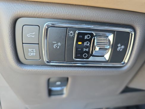 Used 2022 Lincoln Nautilus Reserve image 25